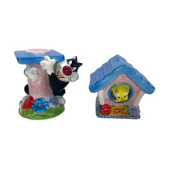 Looney Tunes Tweety & Sylvester Home Tweet Home Salt Pepper Shakers Set Vintage - Picture 1 of 6